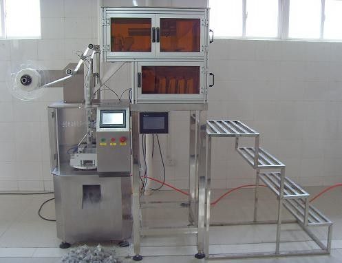 Nylon DriehoeksTheezakje het Vullen Machine 2.2KW 0.04-0.06 Mm-Filmdikte